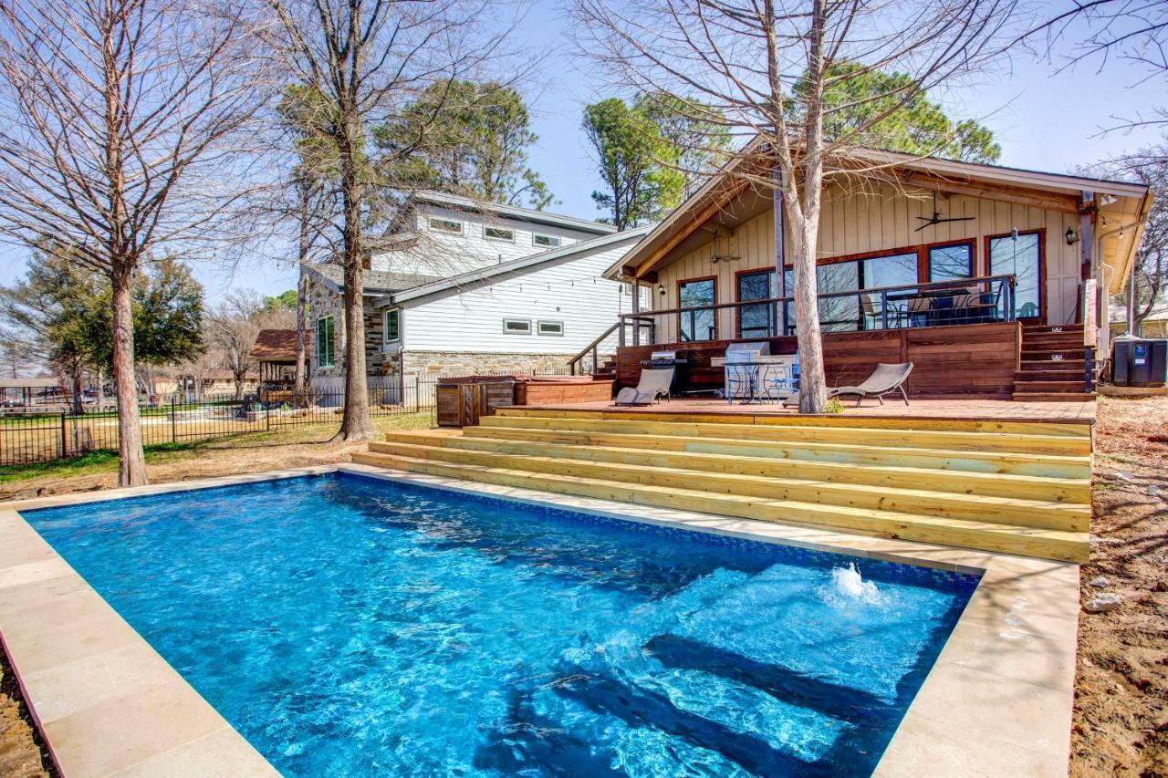 Cedar Creek Lakefront Vacation Rental With Pool Gun Barrel City Eksteriør billede