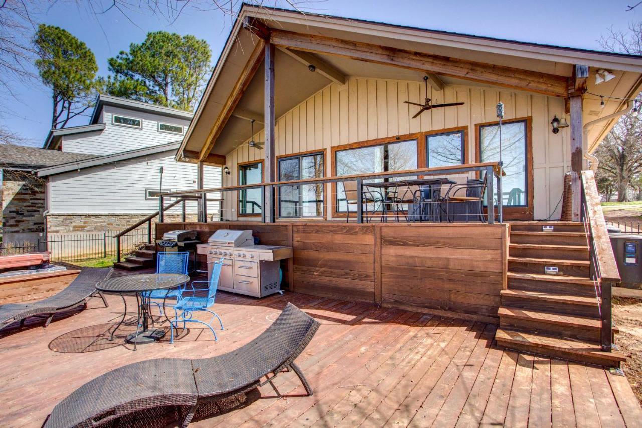 Cedar Creek Lakefront Vacation Rental With Pool Gun Barrel City Eksteriør billede